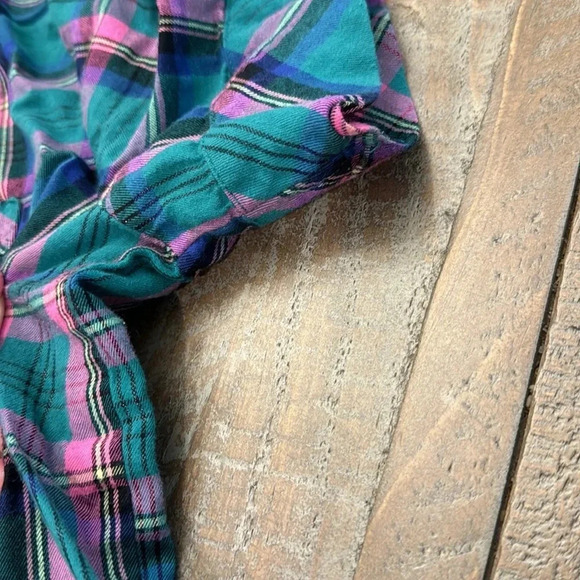 Victoria’s Secret plaid short sleeve pajamas - Picture 9 of 16